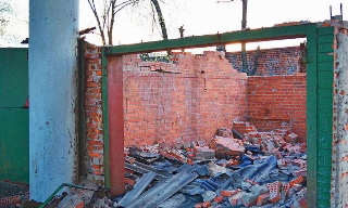Демонтаж гаражей в Элисте, цена от 1773 руб. – услуги под ключ от 2Землекопа-Элс